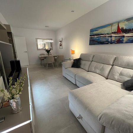 New Build Modern Ap 4 Min Walk To The Beach And Marbella Old Town Exterior photo